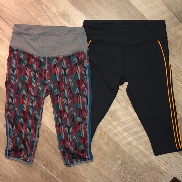 2 Fabletics size small - Picture 3 of 7